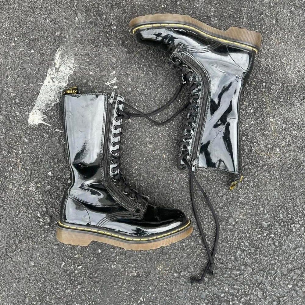 Dr Marten Mid Calf Boots size 5